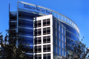 SVB management sells shares
